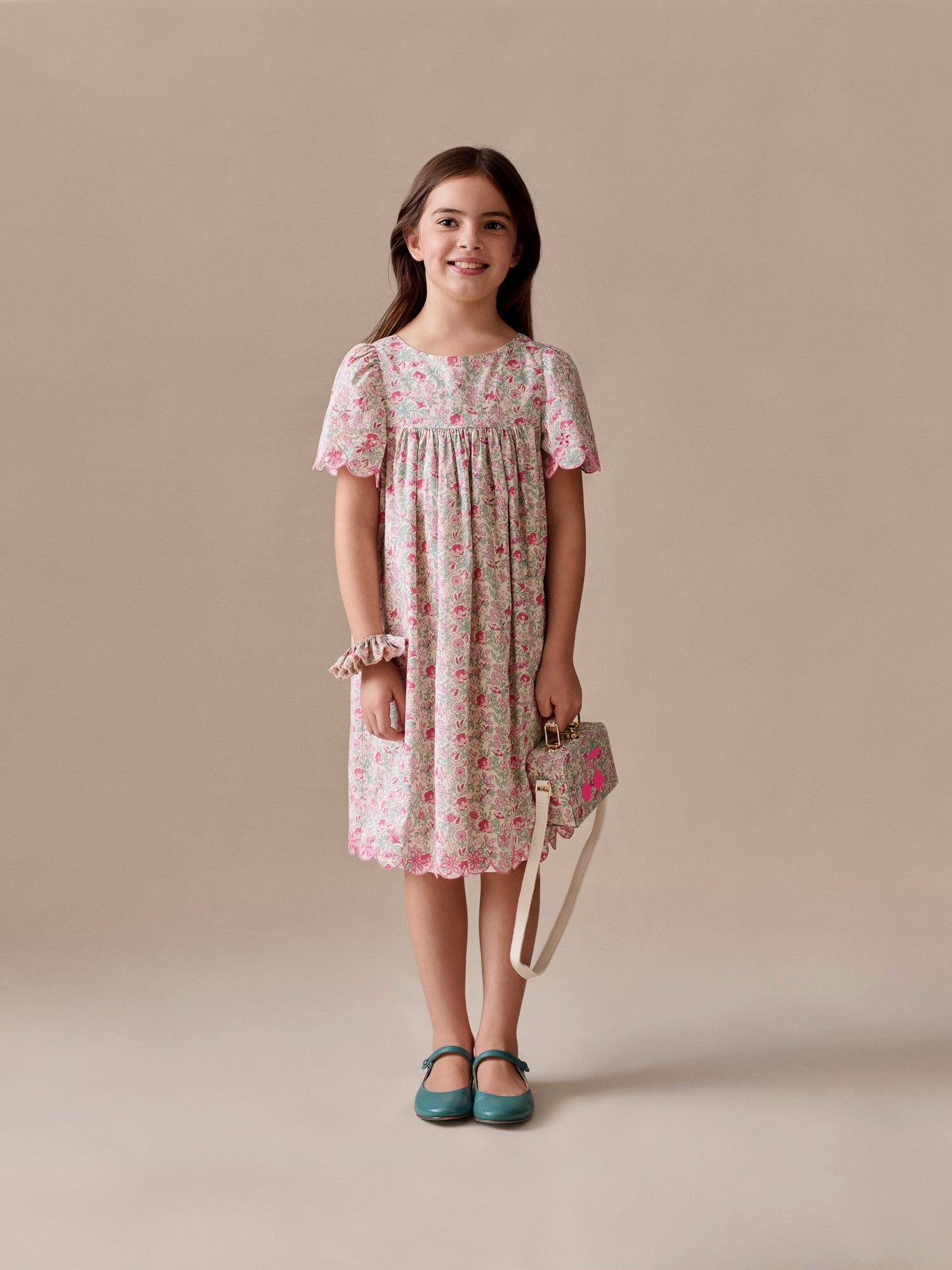 robe en broderie anglaise en tissu de coton biologique