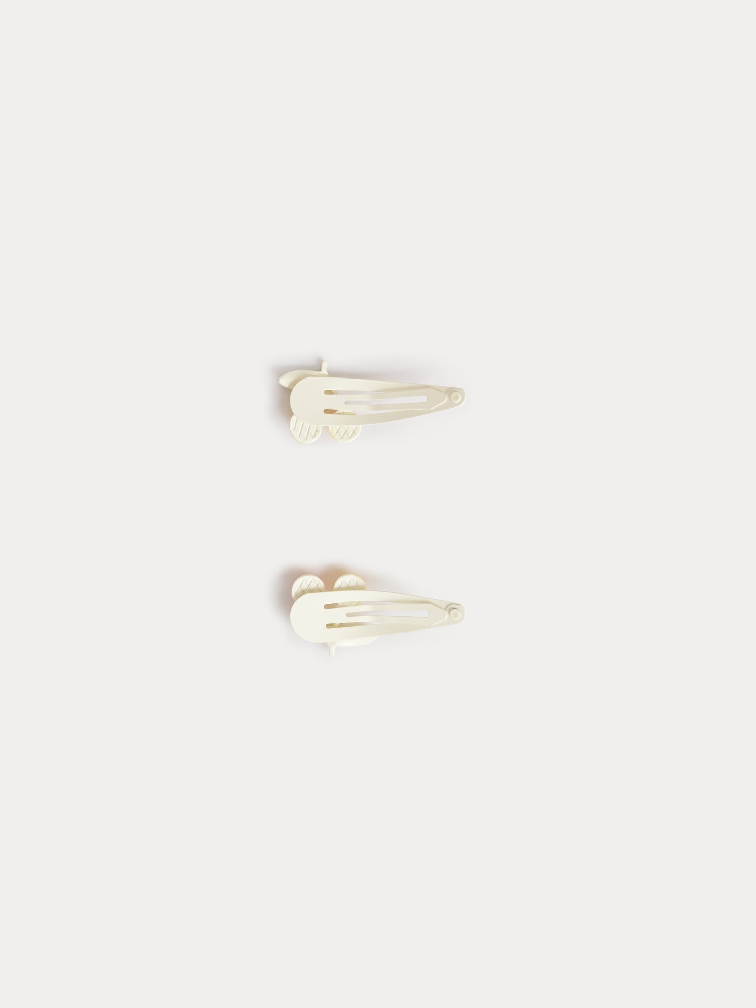 barrettes décorées de cerises