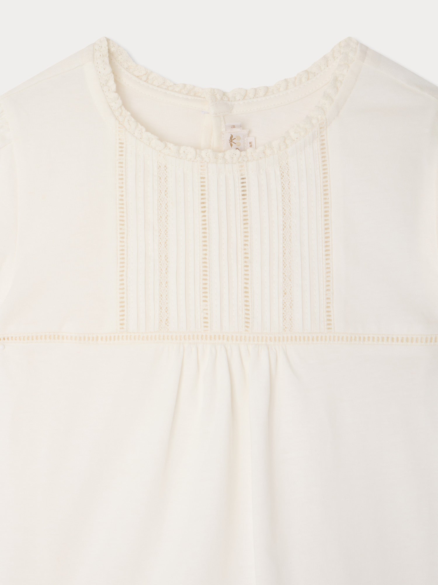 T-shirt avec empiècement en dentelle en coton biologique